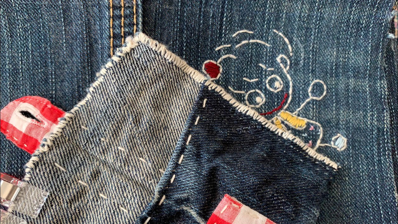 【ぱくちー】刺繍デニムバック　No.615　デニムリメイク ジーンズリメイク ポーチ】sewing / 女の子の 刺繍 / embroidery