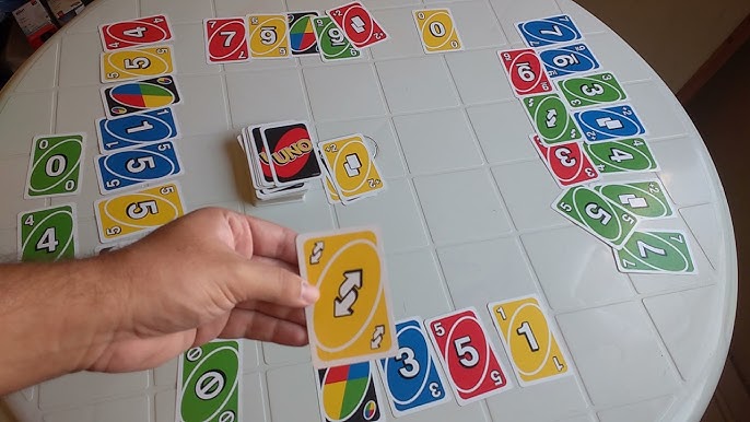 Jogando UNO (Para 2 Pessoas) 