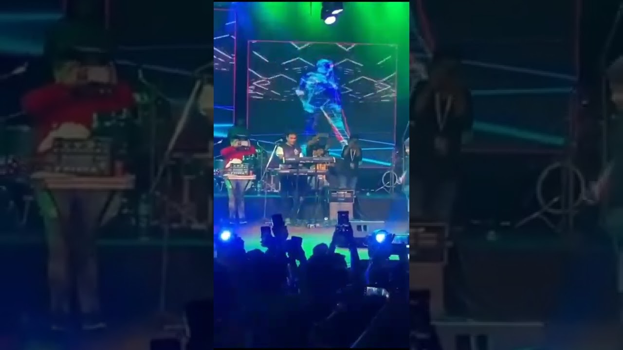 💔✌️😭 Last Song Performance of KK's Life, he was sweating the also he was singing  ✌️😭💔