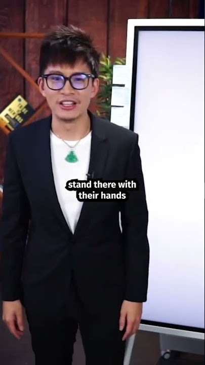 Do THIS with your hands in a presentation 🤷‍♂️