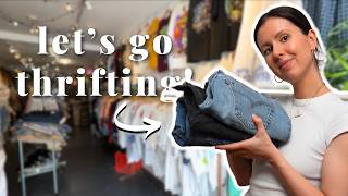 Thrift with me! Secondhand & vintage shopping at the best spots in Toronto