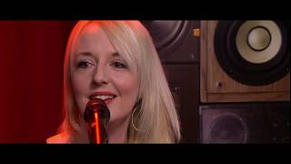Hannah Rose Platt  (UK) yn Noardewyn Live #omropfryslan screenshot 5