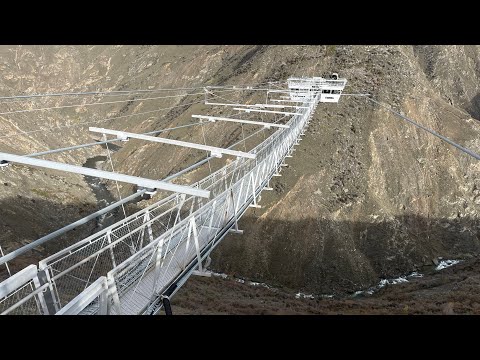 Queenstown Giant Swing: Conquer Your Fears! | 皇后鎮高空盪鞦韆：挑戰恐懼極限！| クイーンズタウンジャイアントスウィング：恐怖の限界に挑戦！