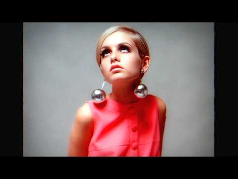 [Queen of the Mini] Twiggy Documentary Blu-ray Release on "Miniskirt Day (October 18)"! / "Twiggy...