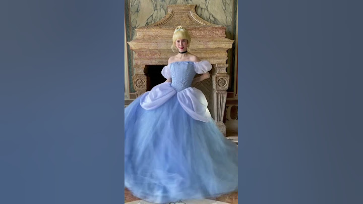 HOW MANY LAYERS?  Getting Ready With Me: Cinderella