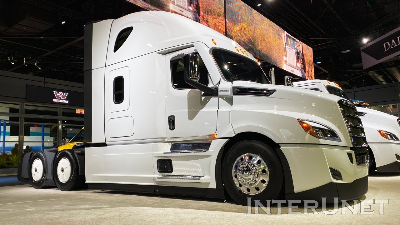 2020 Freightliner 126'' BBC Cascadia 72'' Rased Roof Sleeper Truck