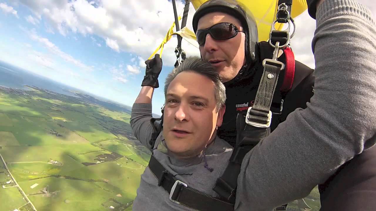 Grant Mathieson at Coastal Skydive - YouTube