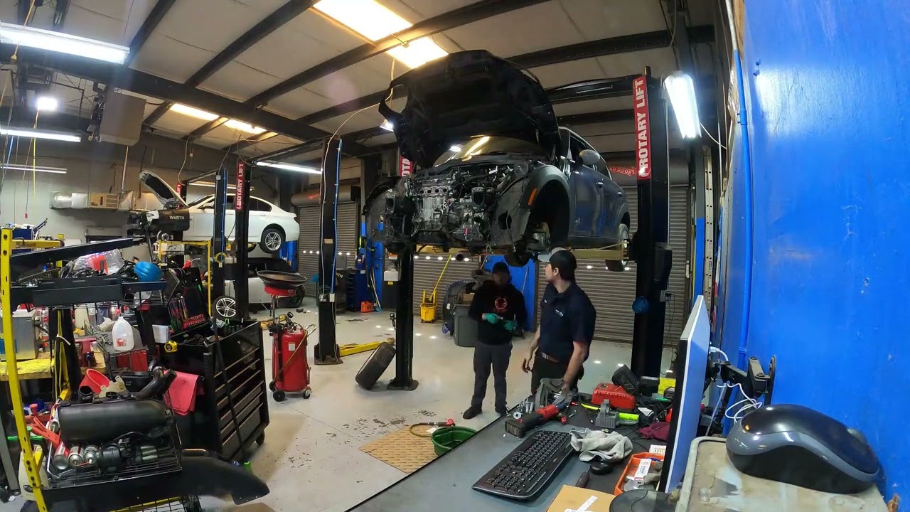 MINI Cooper Engine Repair: Timing Belt Timelapse