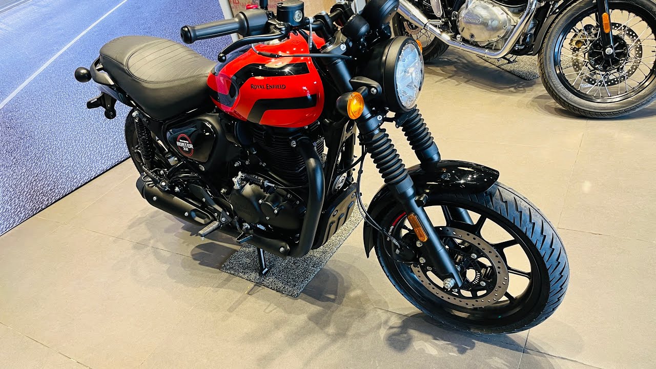 HUNTER -350 RED & BLACK 