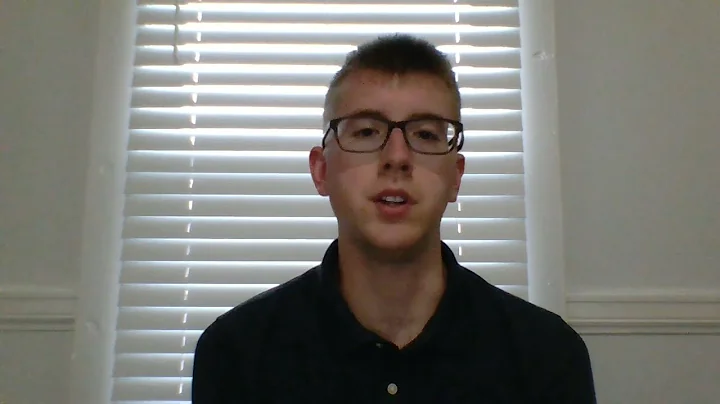 Trident Academy alumnus Richard Towne gives a spee...