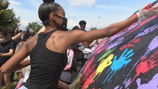 New Charlotte-Mecklenburg Schools free-speech policy takes effect this fall after 7-2 vote