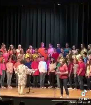 kid throws up during choir performance