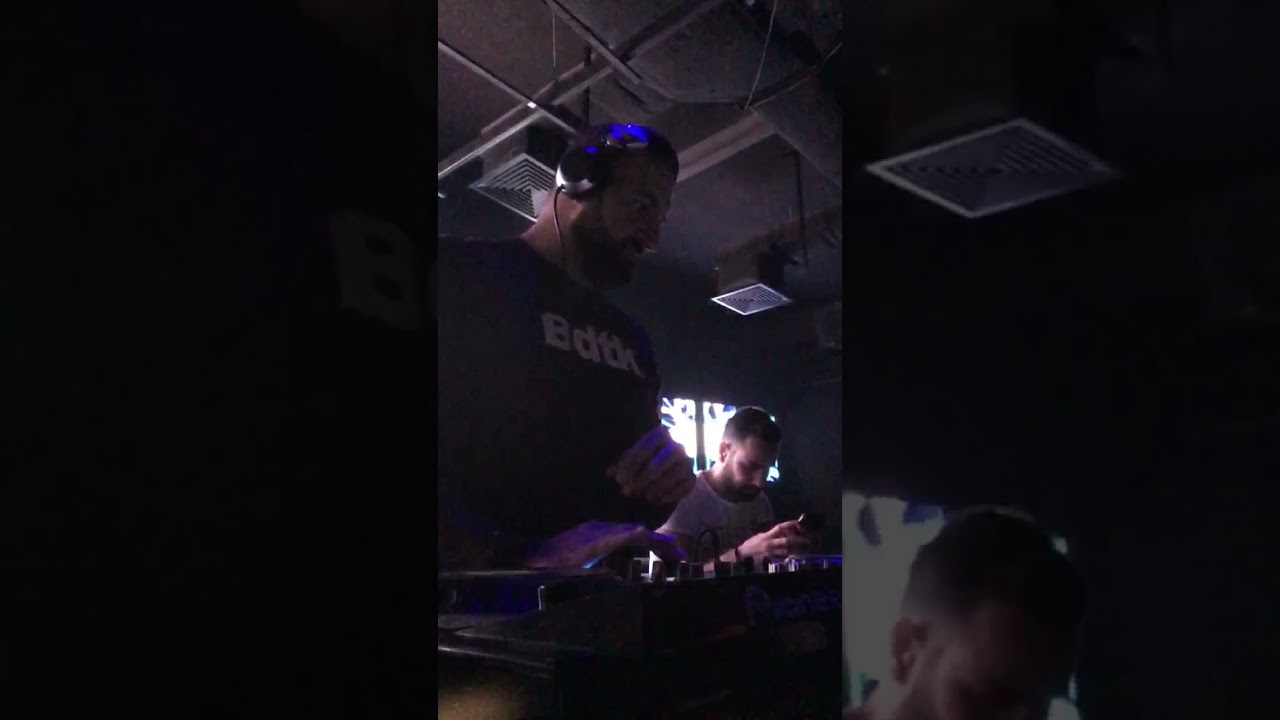 Storm Queen - Look Right Through (MK Don't Talk To Me Vocal Mix). 