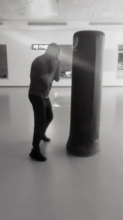 Boxing school (body transfer in boxing)#boxing#fighter#boxingtraining# ...