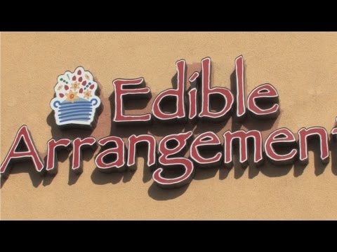 Edible Arrangements Ribbon Cutting March 20 2015