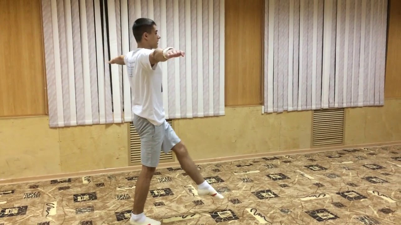 акробатические упражнения в начальной школе