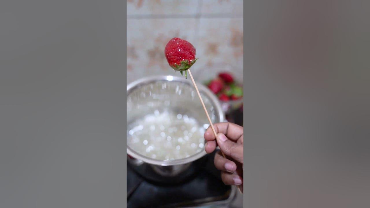 Strawberry 🍓  Life Hack 🍭Strawberry Candy  #shorts #ytshorts #comedy #lifehacks #candy #chocolate