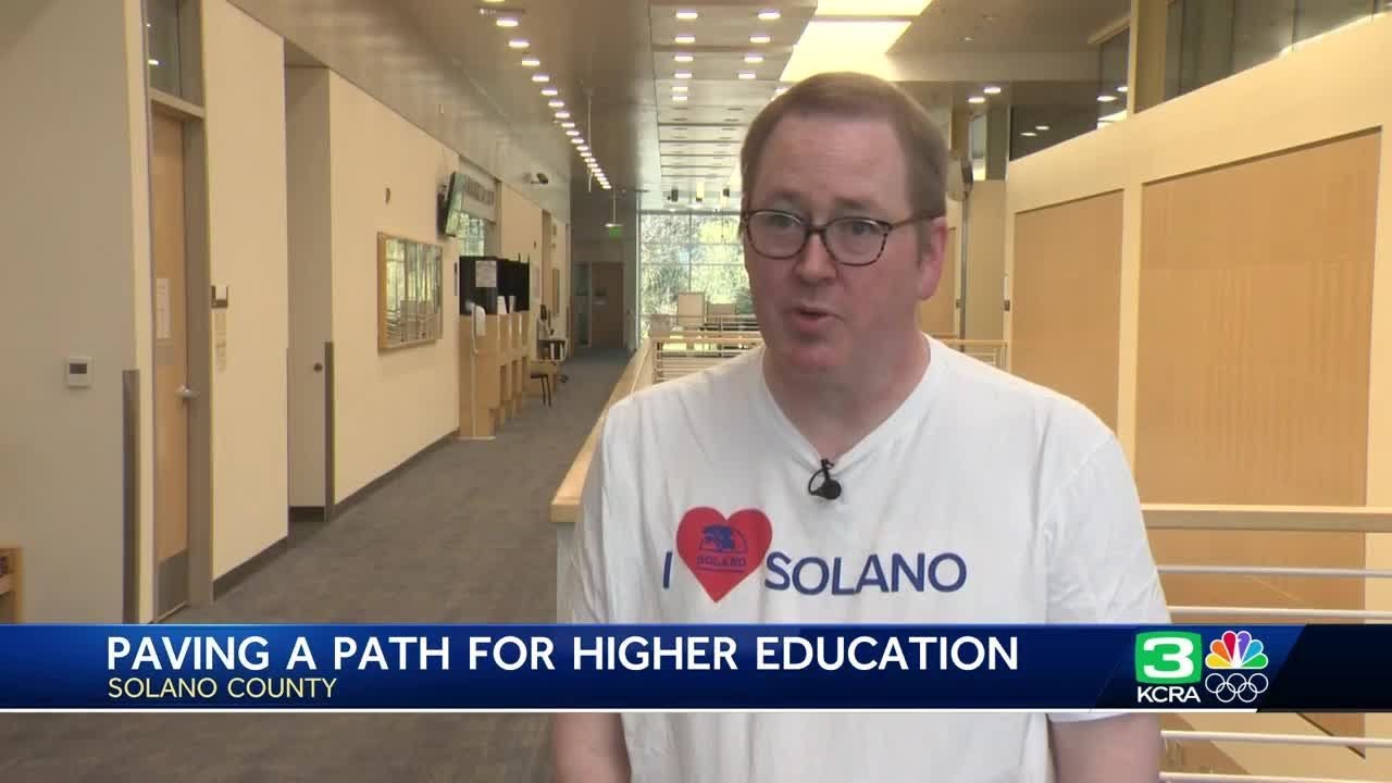 Getting paid to attend community college? How students are receiving aid  through California