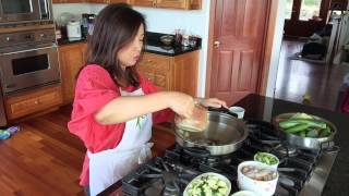 Mama Seo Amway iCook by Robi Seo~ Soft tofu stew(Ingredients: 32oz soft tofu. 1 cup seafood. 1 cup onion. 1 cup zucchini. 2 stem green onions. 1 TB minst garlic. 1-2 TB pepper powder. 3 TB fish sauce., 2015-06-23T22:30:20.000Z)