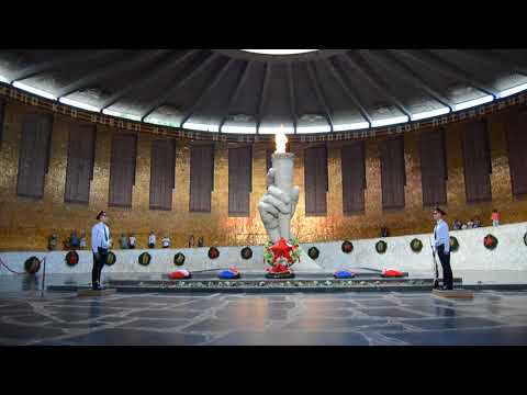 Russia. Volgograd, changing of the guard at the Eternal Flame. Смена караула