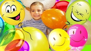 Воздушные Шарики Много Цветных Шариков Играет и Лопает Видео Для Детей | Andrew