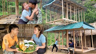 Completing the roof of a 2-storey one-column wooden house - Cooking on tiring days for the couple