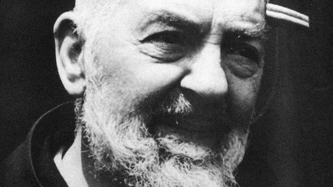 O que disse Santo Padre Pio sobre a televisão