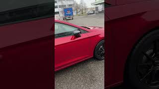 Desire Red Seat Leon Cupra 300 ST walkaround