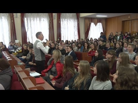 Культурі мови навчав