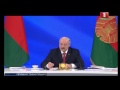 Романчук задаёт вопрос Лукашенко. Лукашенко записывает цитаты Романчука