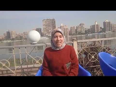 تكريم ا سلوى عبد الفتاح مدير مدرسة أحمد بهجت الرسمية المتميزة لغات