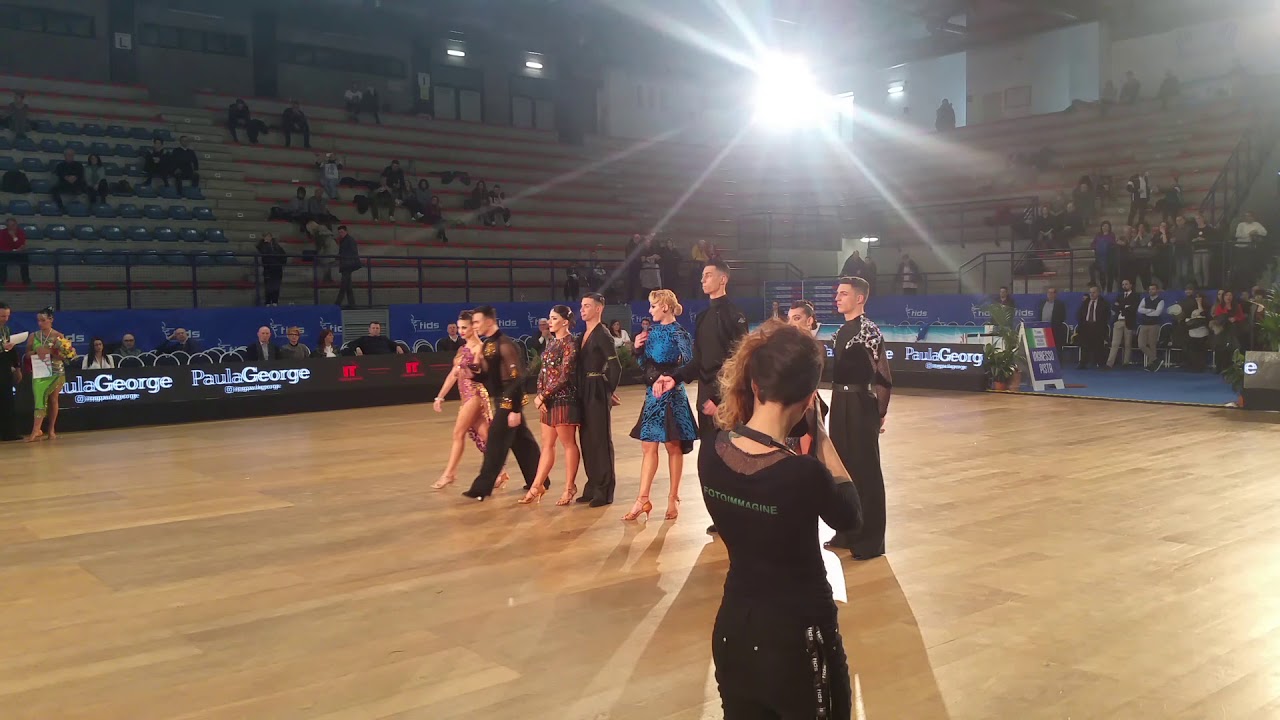 Campionato italiani assoluti  10 danze premiazione under 21