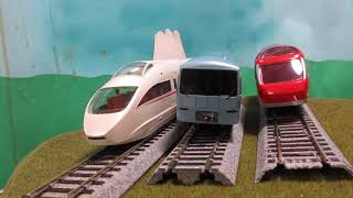 ［鉄道模型+玩具］左から小田急 VSE・MSE・GSE