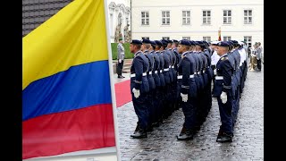 Militärische Ehren - Kolumbiens Präsident