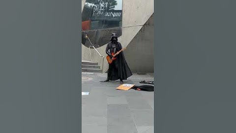 Darth Vader playing Billie Jean
