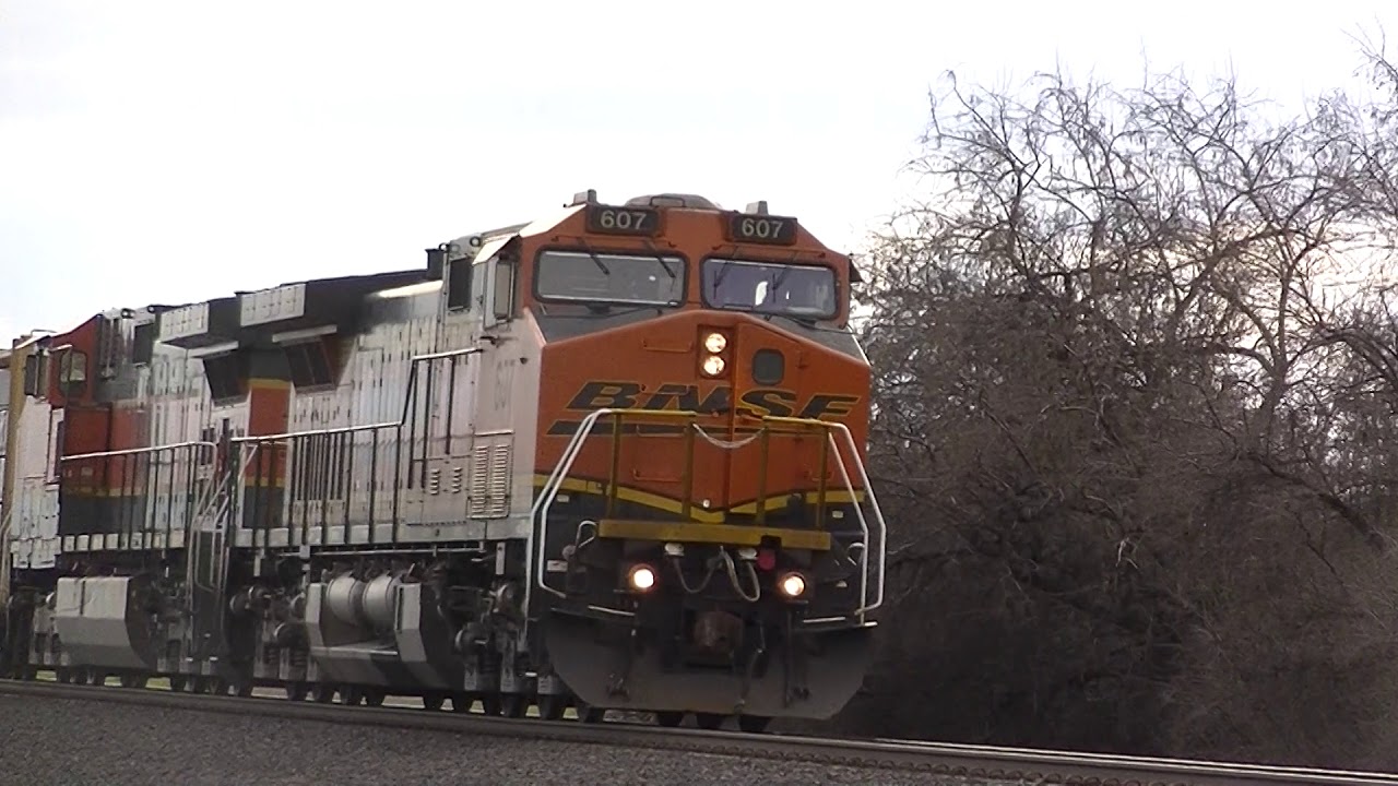 camera iphone 8 plus apk BNSF 607 Leads Eatsbound Manifest! with bnsf 1063 2 of 2! North Pasco WA 3-16-18