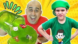 LUCAS E PAPAI BRINCAM COM SLIME E MASSINHA DIVERTIDA