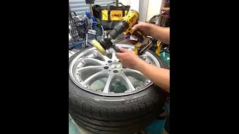 DEWALT  20V MAX  Cordless 3-Tool Kit video review by Ariel