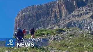 Blackfoot members place smudge boxes on mountain peaks at Waterton Lakes National Park | APTN News