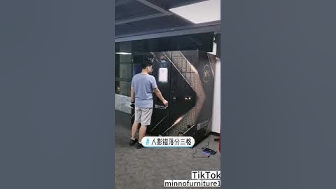 spiral and locker vending machine show