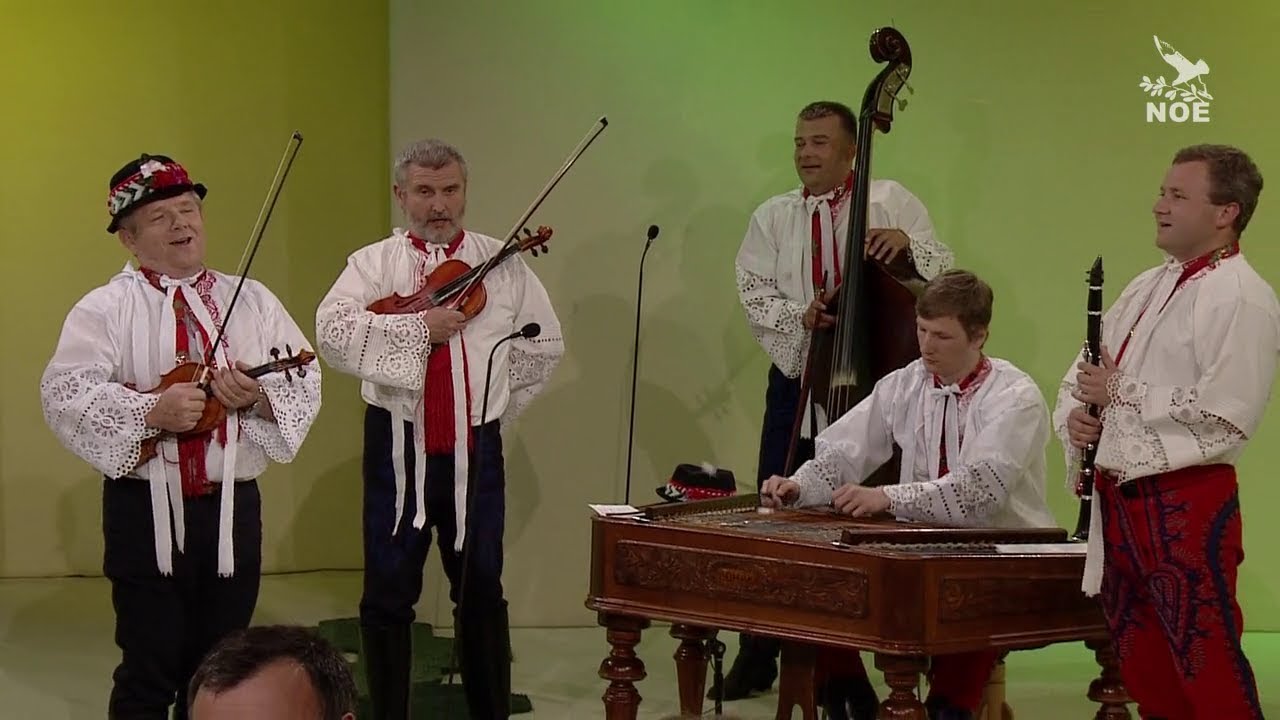 Šedesát let Podluží v písni a tanci - Cimbálová muzika Jožky Severina - YouTube
