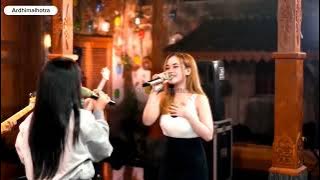 Download lagu CINTA KAU BALAS LUKA || AJENG FEBRIA FT SELVI AYUNDA....