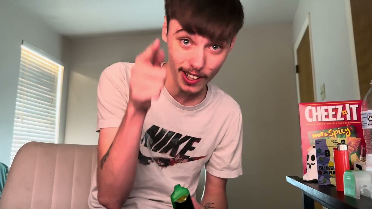 IT GLOWS?! (Boutiq switch V4 review!)