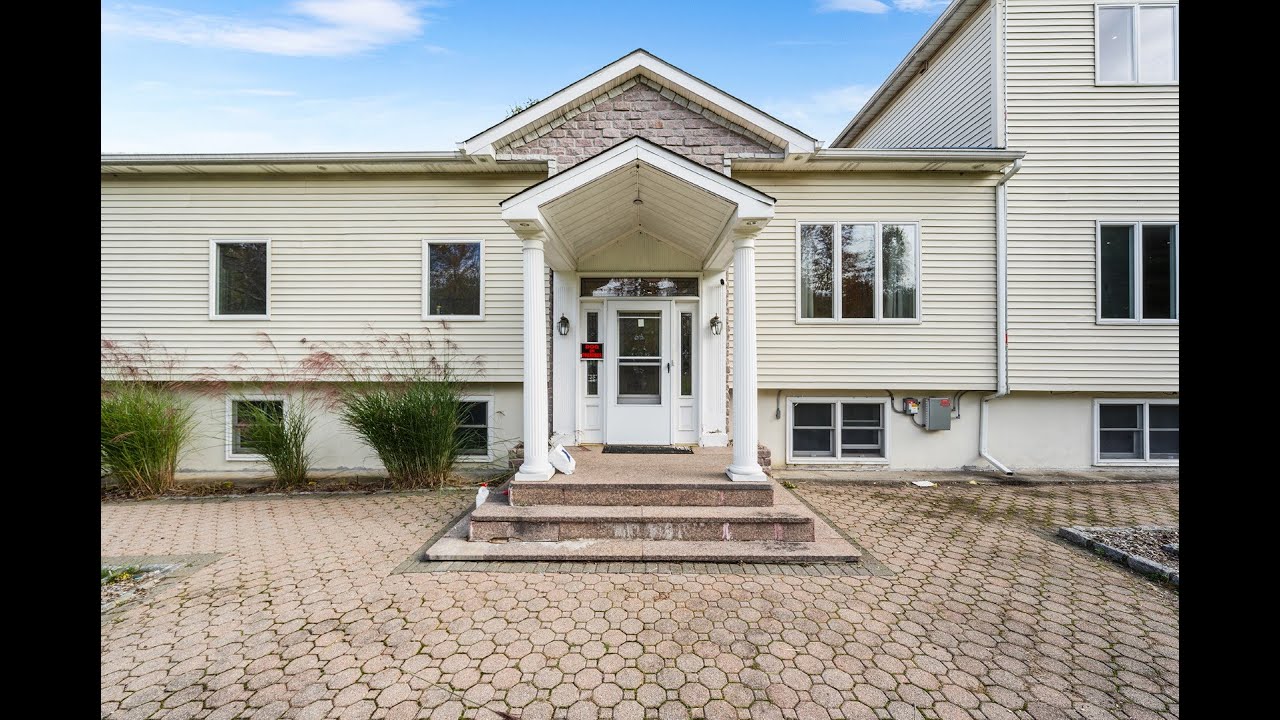 658 Waterbury Hill Rd  Lagrangeville, NY | Shawn May Photography