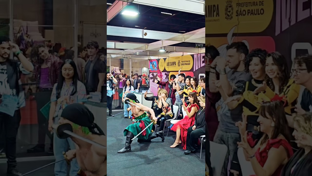 Zoro tirando foto com Kitadani e Super Friends no AF 25 🔥 #onepiece #zoro