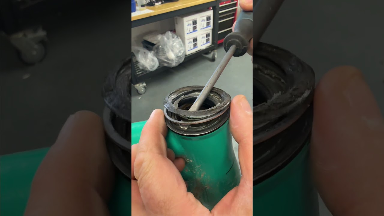 How to remove an MTB headset with Uberbike 