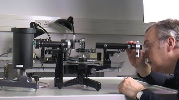 physics lab course for physics-II students: 22 - prism and grating spectrometer