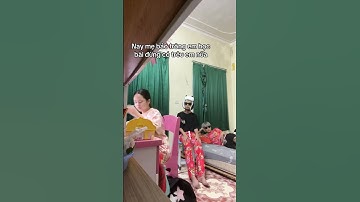 Thì có trêu đâu, con ngồi xem e học thôi mà