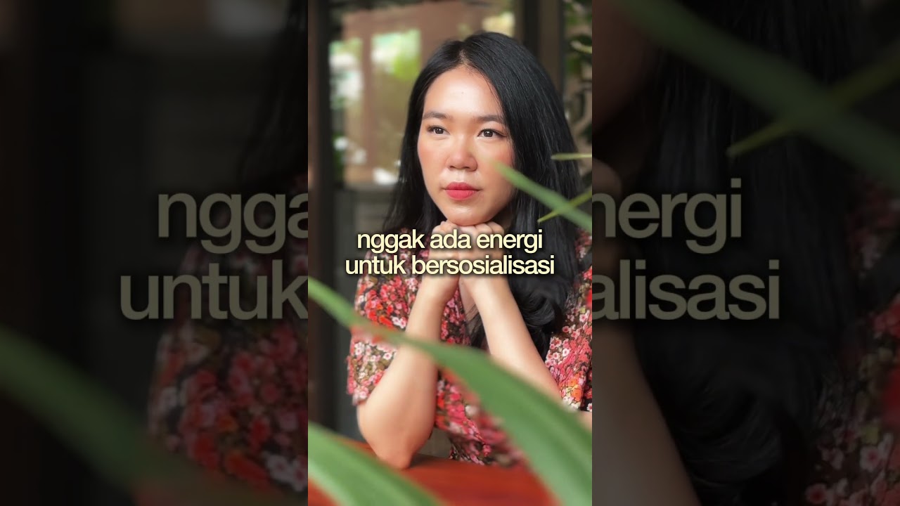 Tuhan nggak menuntutmu untuk selalu kuat, selalu cerah, selalu tahu arah.