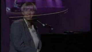 Victoria Wood -  Andrea LIVE chords